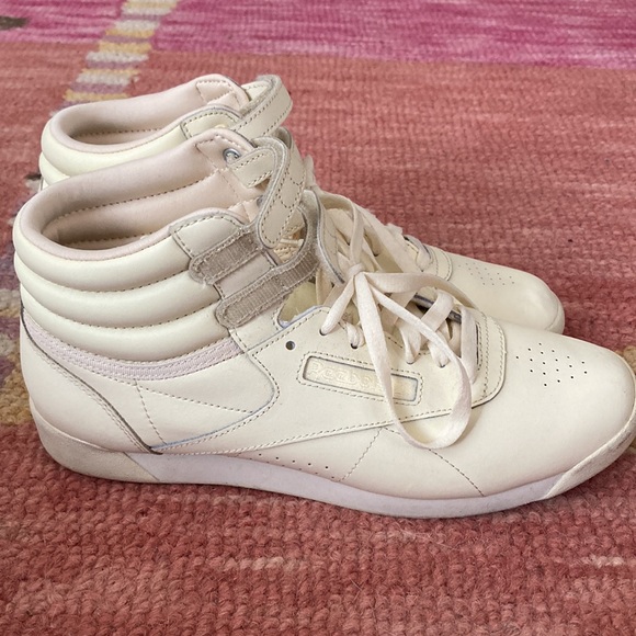 Butter yellow Reebok Classics - Picture 4 of 7